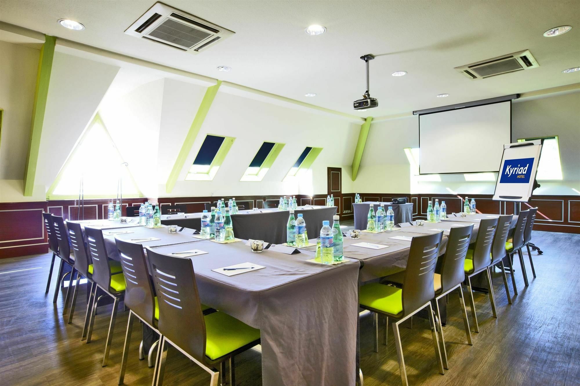 Kyriad Prestige Compiegne Jaux Exterior foto